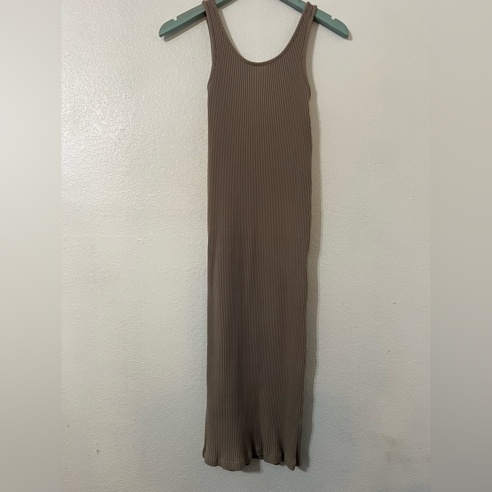 H&M Taupe Sleeveless Maxi Dress - Picture 4 of 7